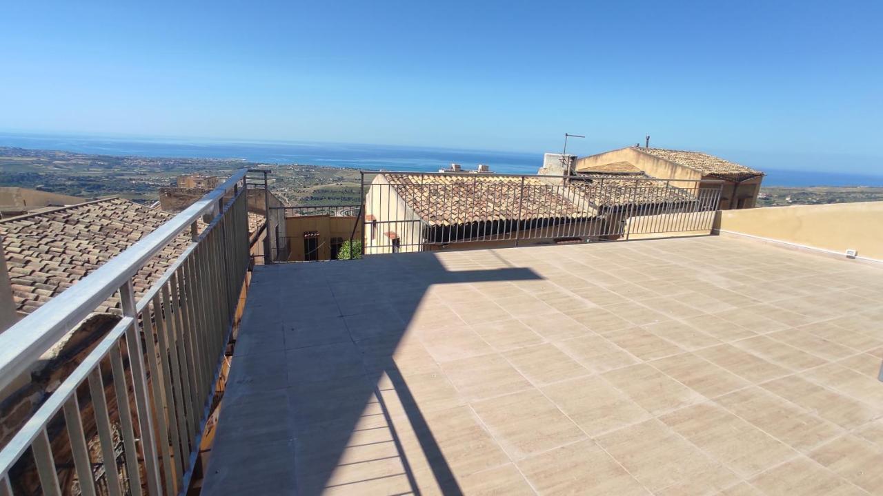 Greek Temple Apartment อากริเจนโต ภายนอก รูปภาพ